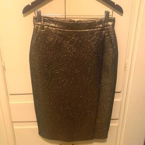 Gold textured lame’ overlap style